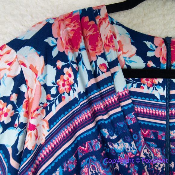 Single floral print three quarter sleeve sheath dress wrap front, size 1X - Picture 10 of 16